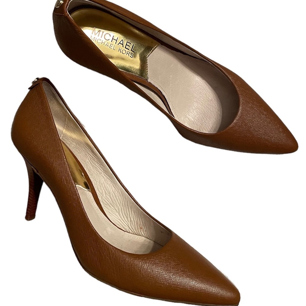 Michael Kors Dorothy Pump